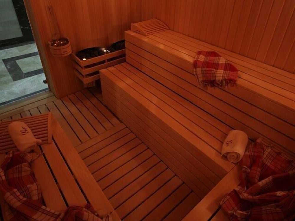 Grand Corner Boutique Hotel 24/45