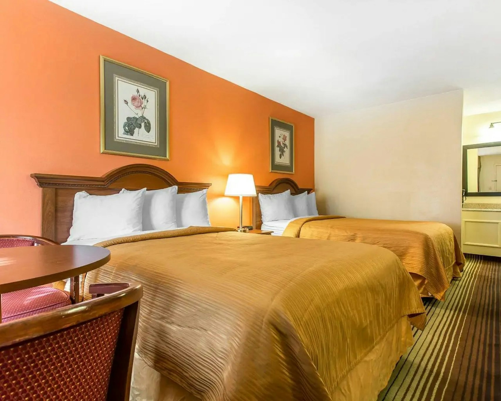 2 Full Beds Non-Smoking