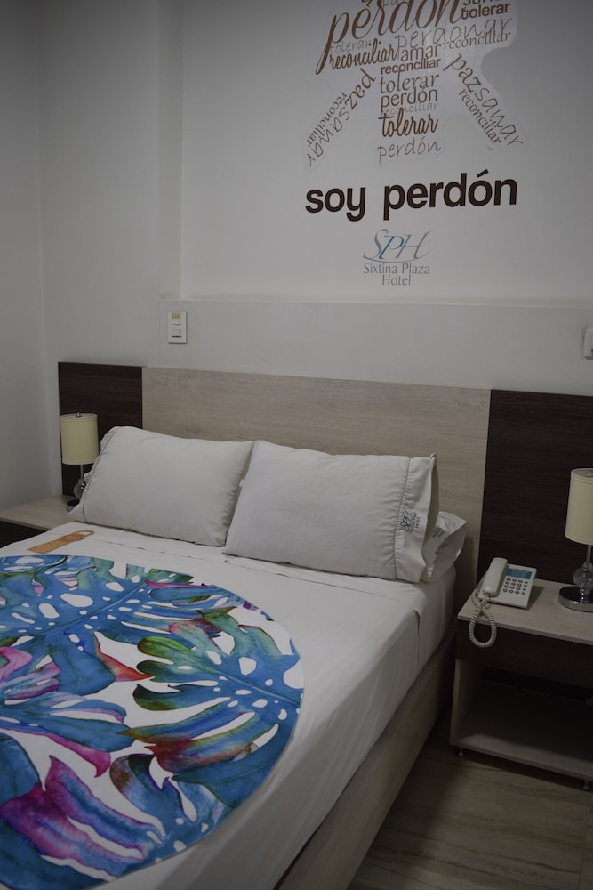 Sixtina Plaza Hotel 11/65