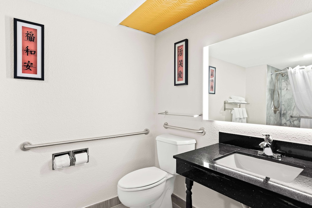 غرفة قياسية بسرير كينج لذوي الإعاقة، Best Western Lake Okeechobee 8/10
