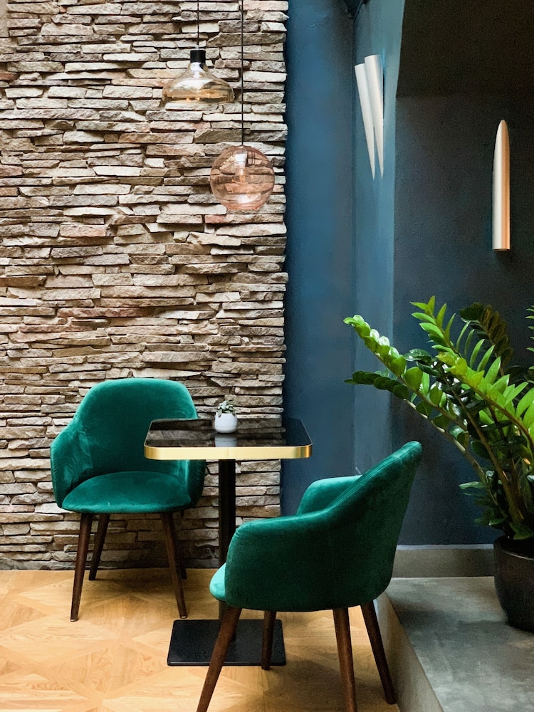 Design Hotel Neruda 58/66
