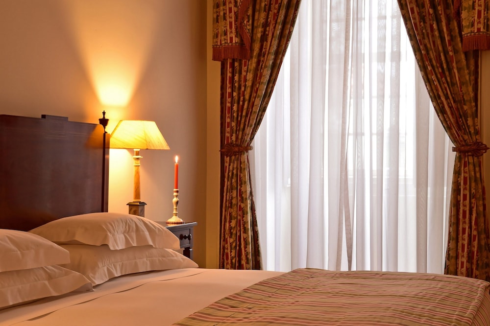 Pousada Palacio De Queluz - Historic Hotel 10/27