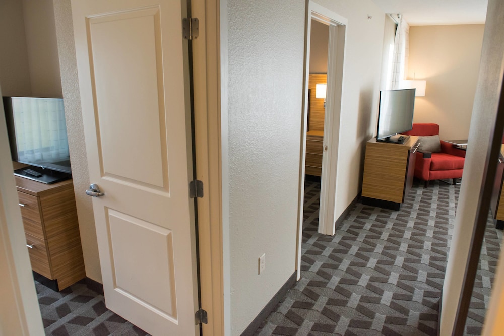 Towneplace Suites Battle Creek 15/47