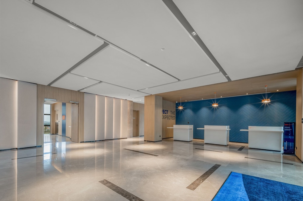 Holiday Inn Express Rongcheng Science and Technology Park 11/53