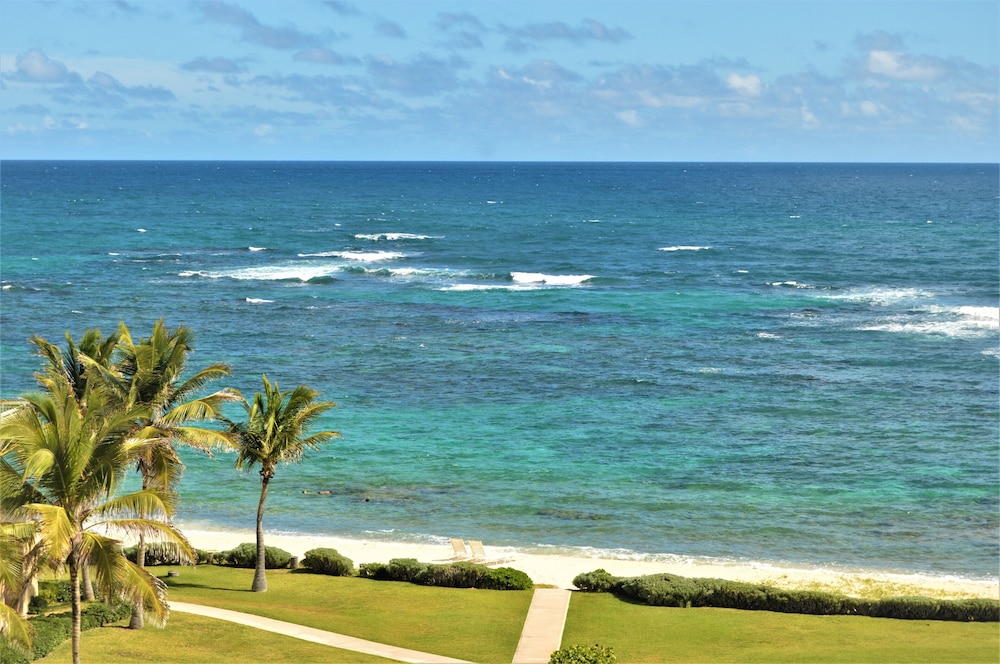 JW Marriott St. Maarten Beach Resort & Spa 40/50