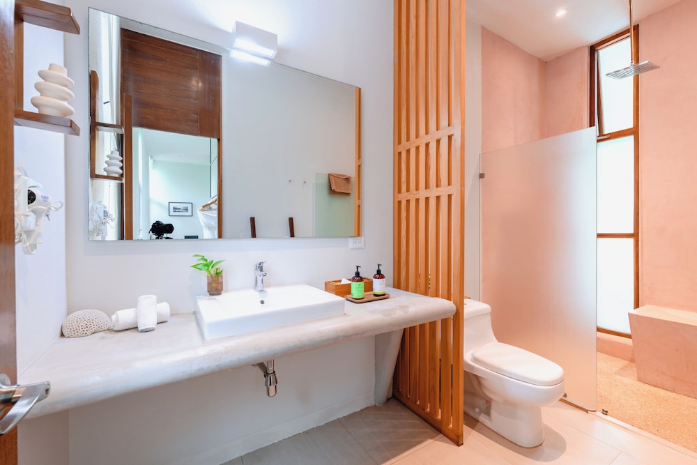 Agua de Luna Boutique Hotel 61/64