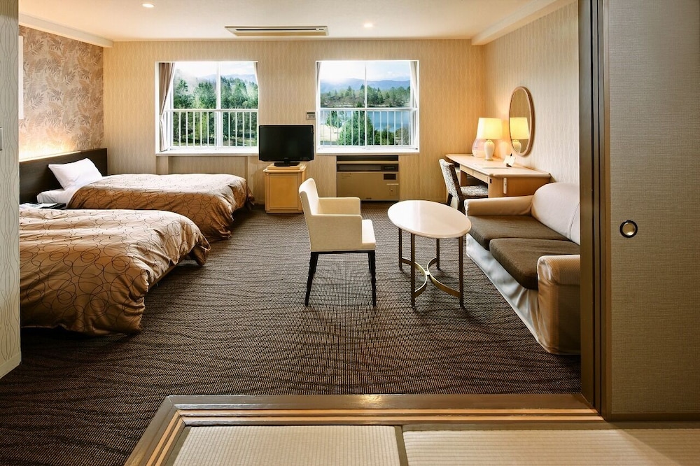 RESORT HOTEL TATESHINA 6/52