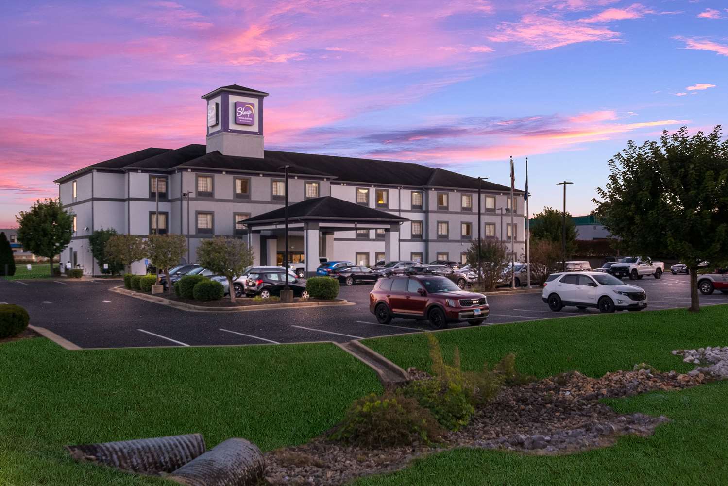 Sleep Inn & Suites Cave City 2/15