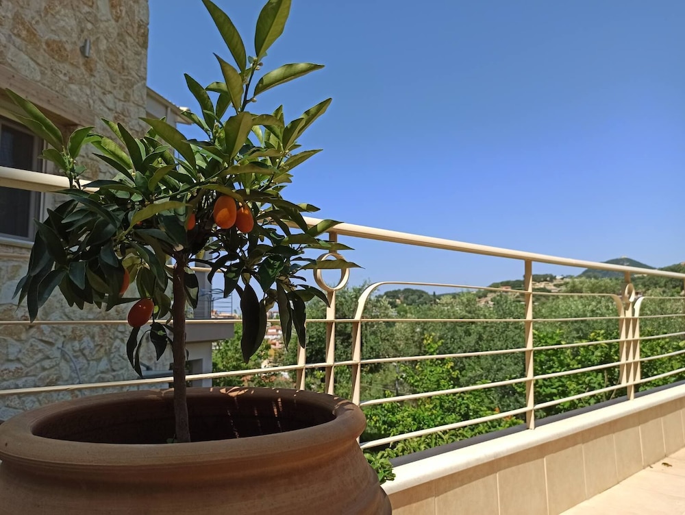 Gallery Suites Parga 36/46