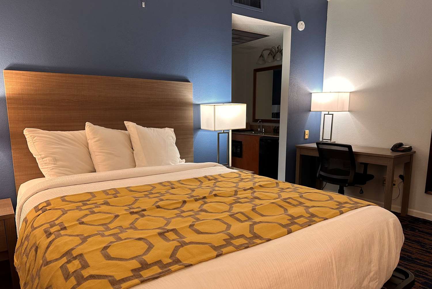 Baymont by Wyndham Indianapolis Northwest 2/14