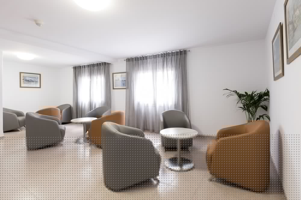 Roca Hostal 21/29