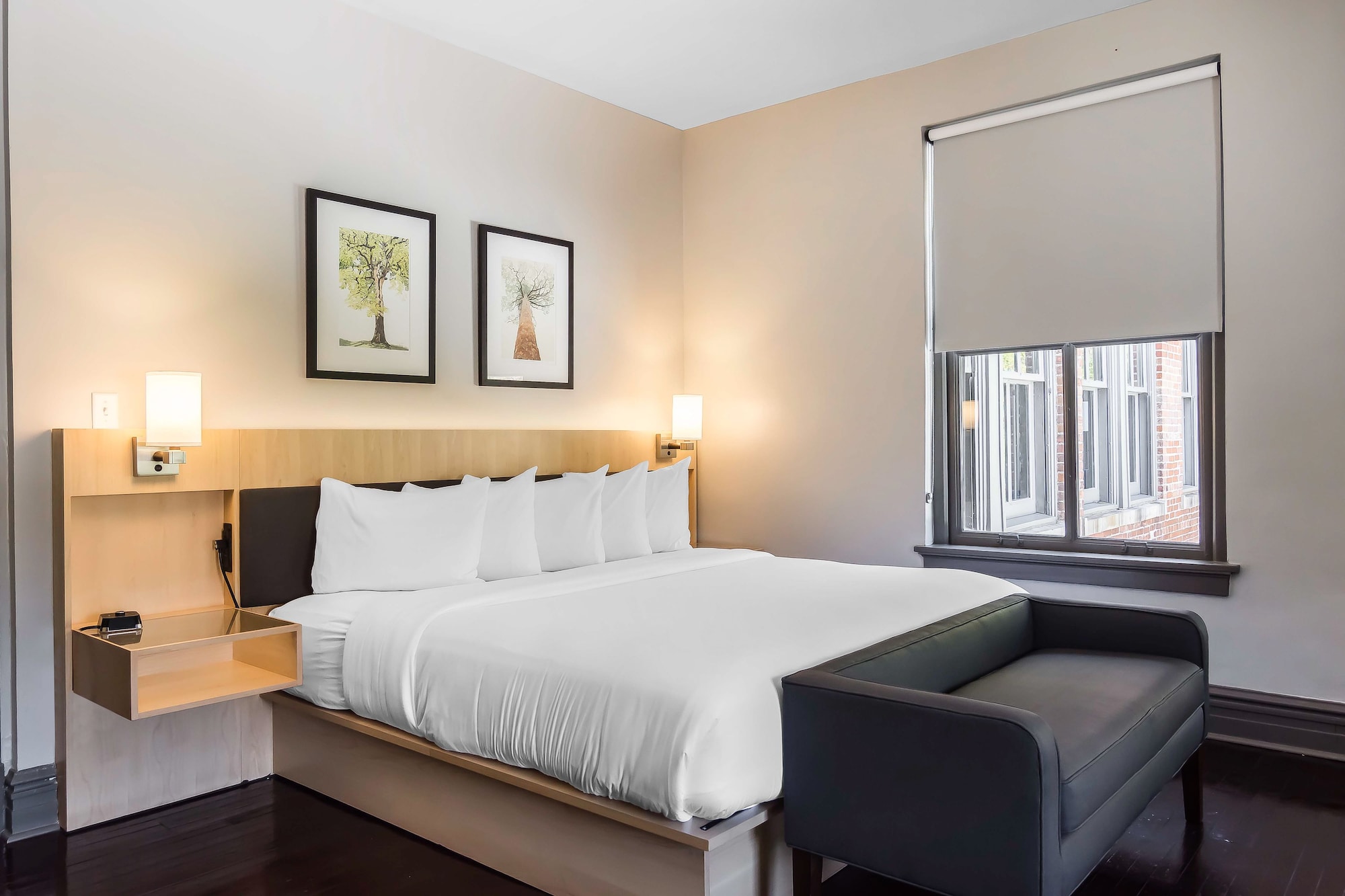 ROOM, KING BED, ACCESSIBLE