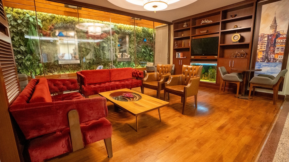 Golden Siyav Hotel 52/75
