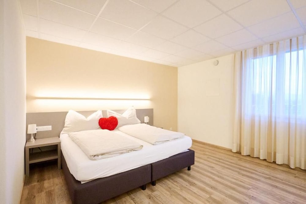 Hotel am Kreisel Self-Check-In by Smart Hotels 11/41