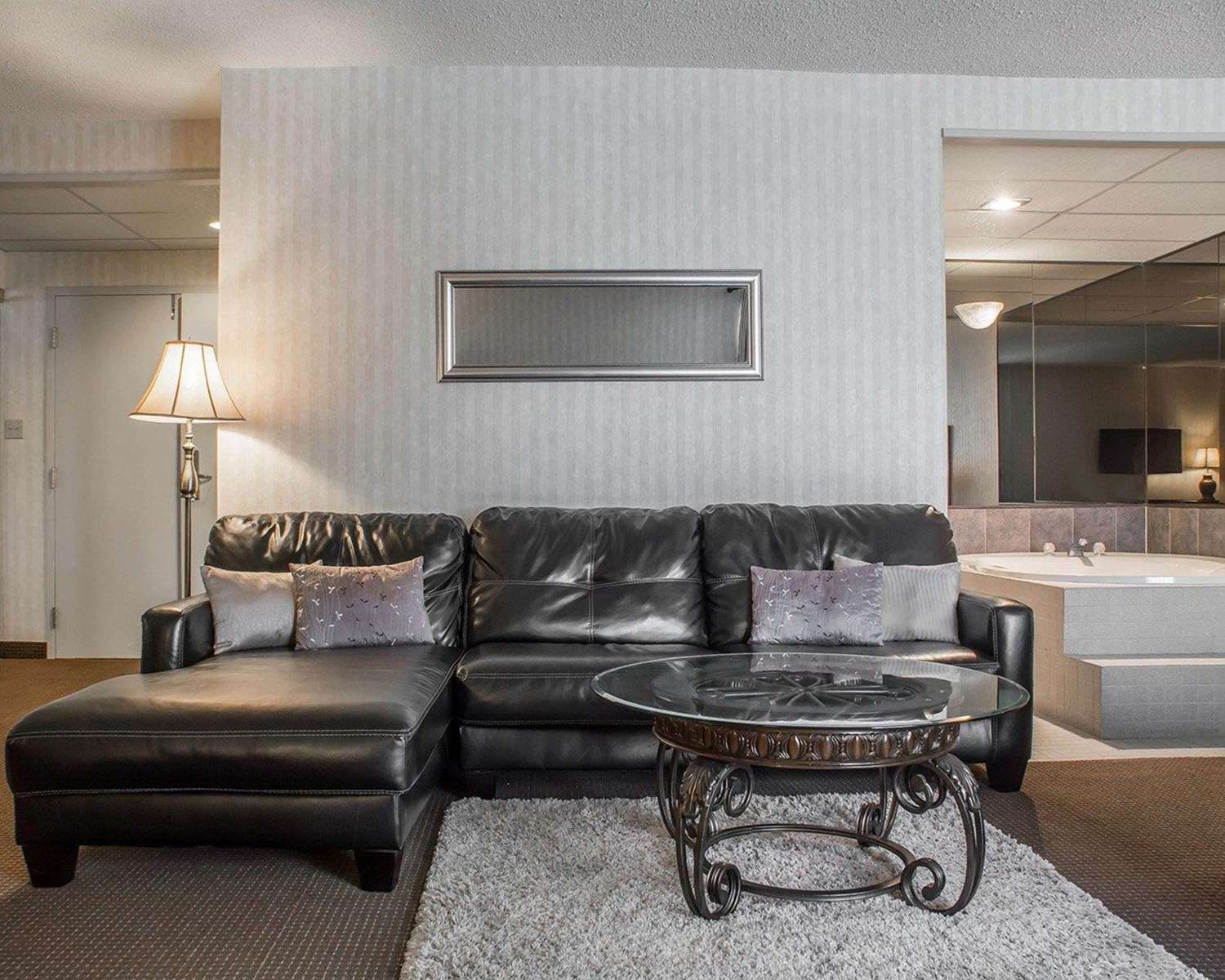 Quality Hotel Suites Woodstock 33/35