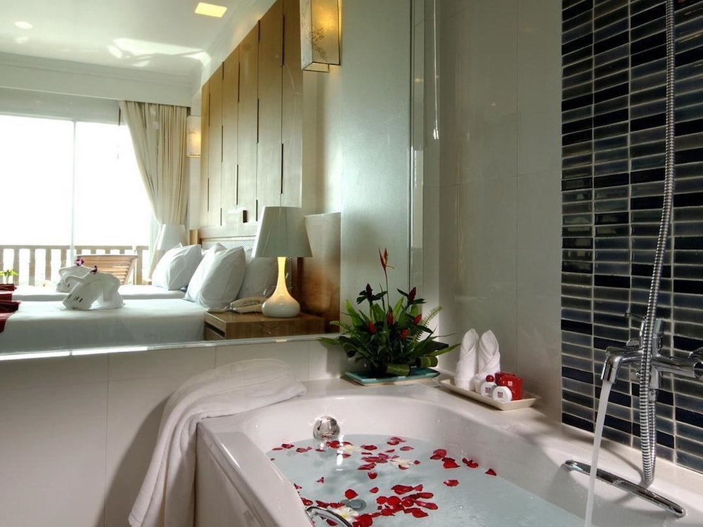 Princess Seaview Resort And Spa 32/33