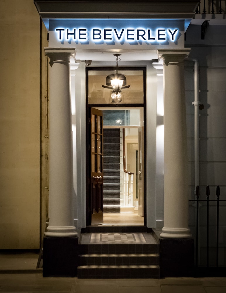 The Beverley Hotel 6/50