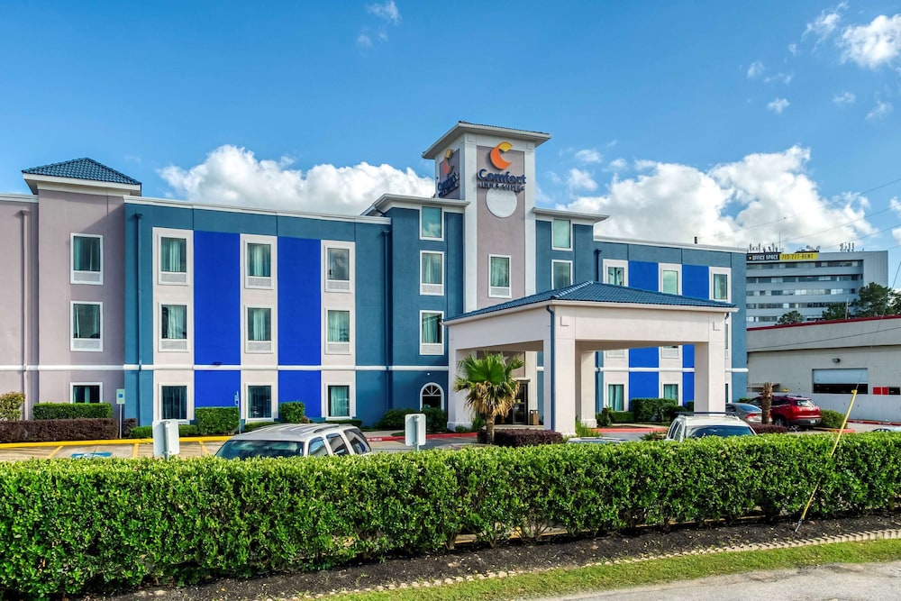 Comfort Inn Suites Fm1960 Champions 8/55
