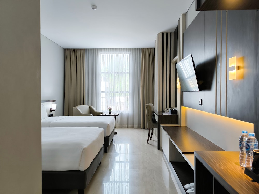 Rylich Panorama Hotel 12/16