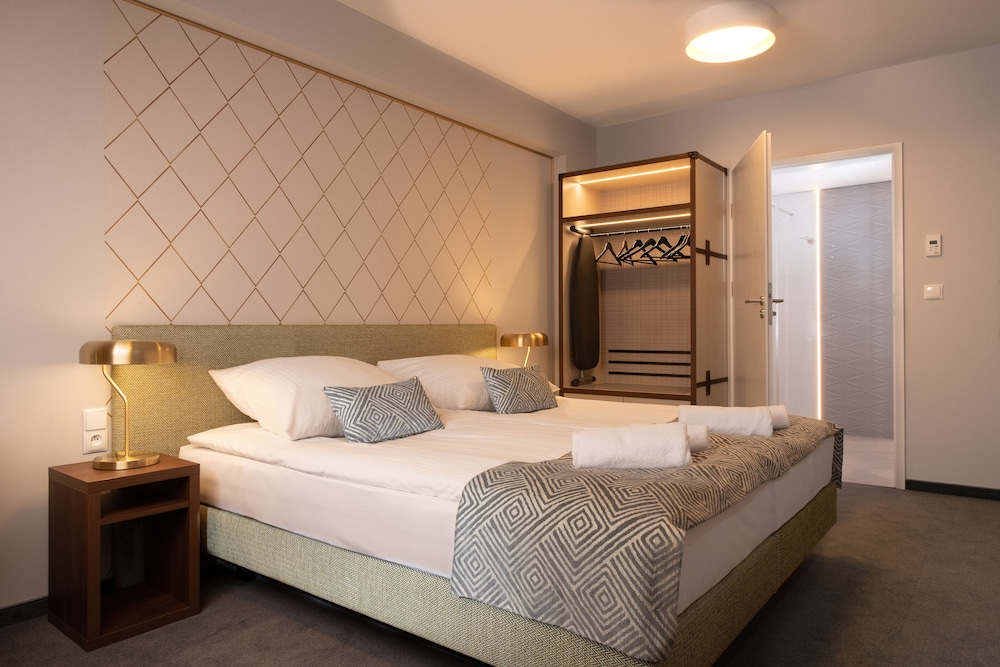 Economy, Double or Twin Bed, Courtyard Area