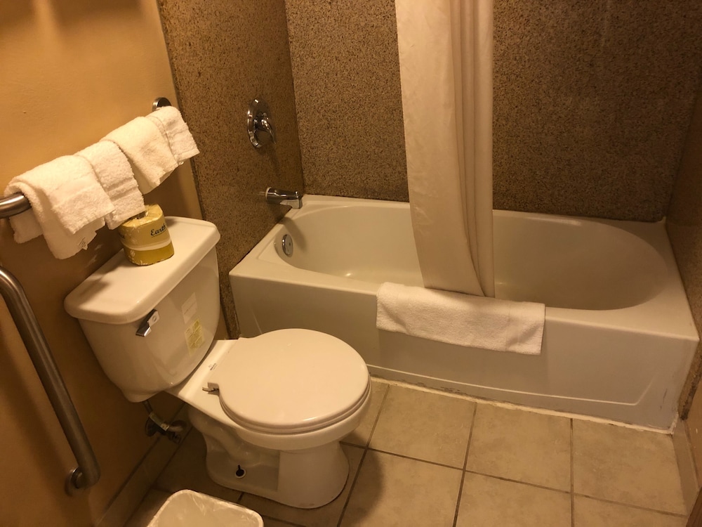 Rodeway Inn And Suites Riverton 9/23