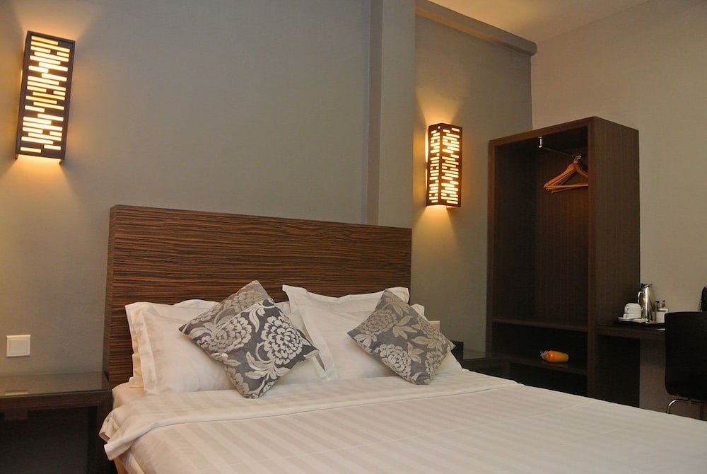Riverside Boutique Guesthouse 17/24