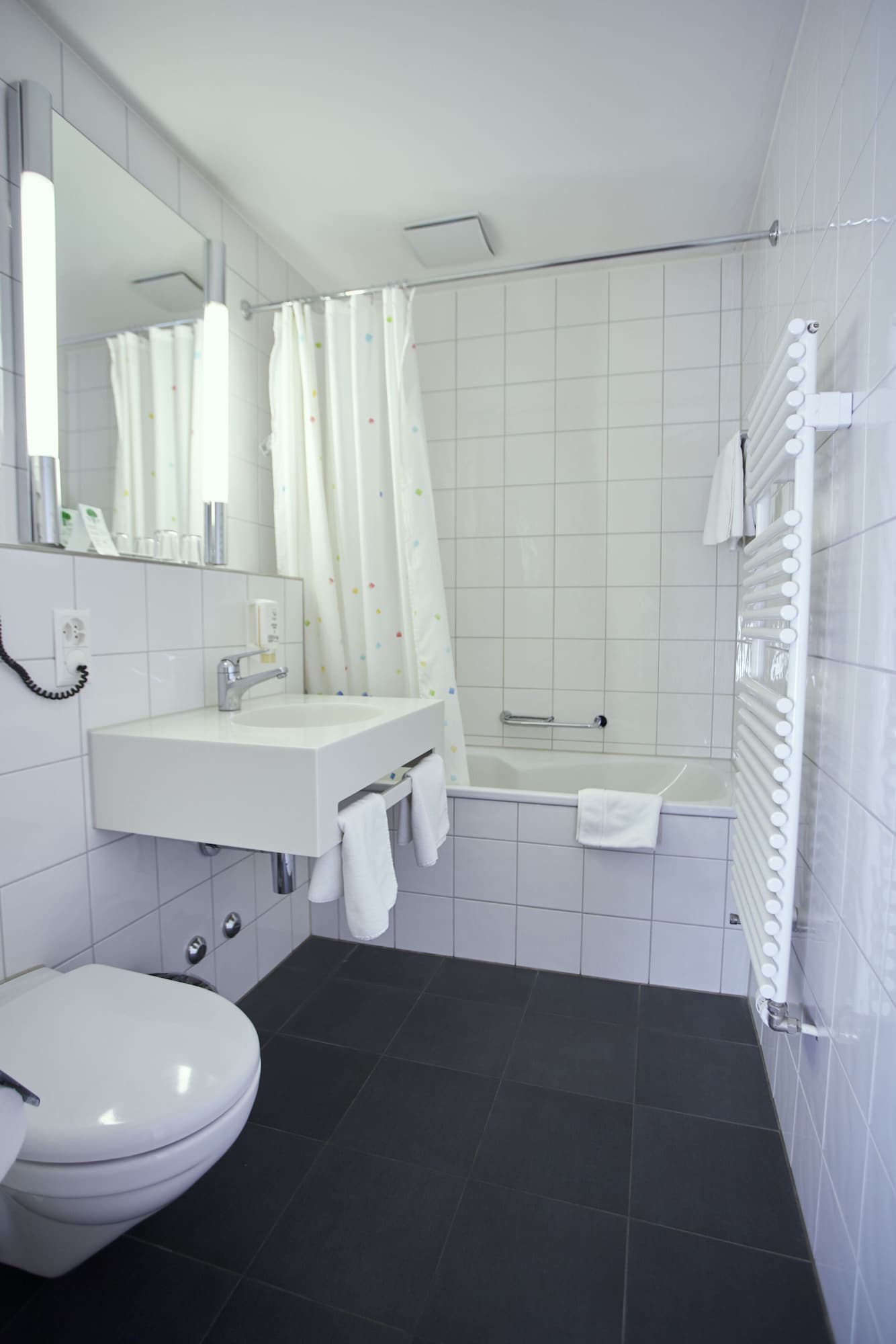 غرفة بسرير كينج، Bristol Hotel Zurich 3/3