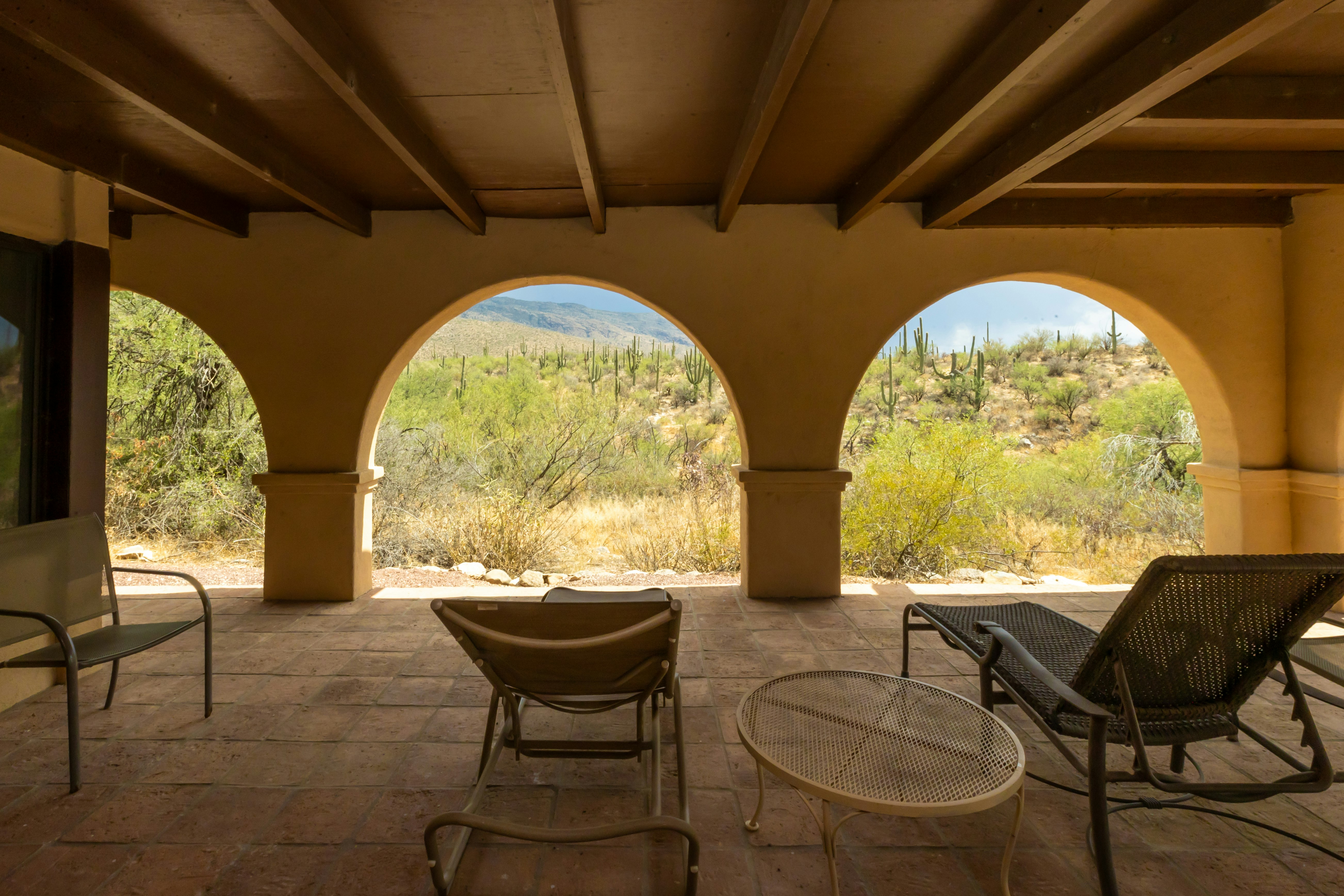 Tanque Verde Ranch 64/76