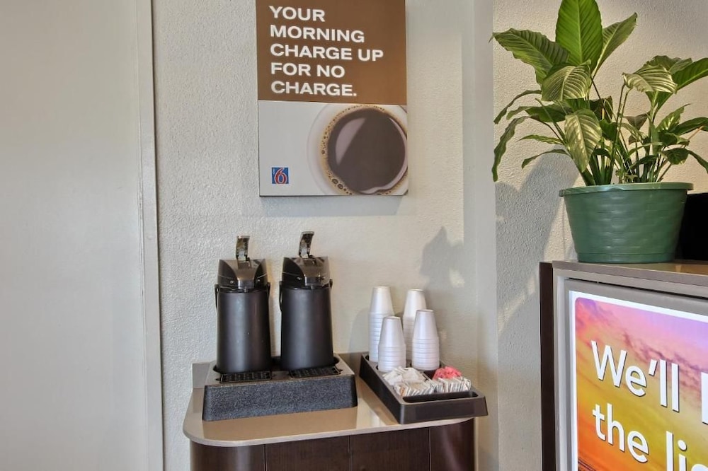 Motel6 Tulare, CA 34/60