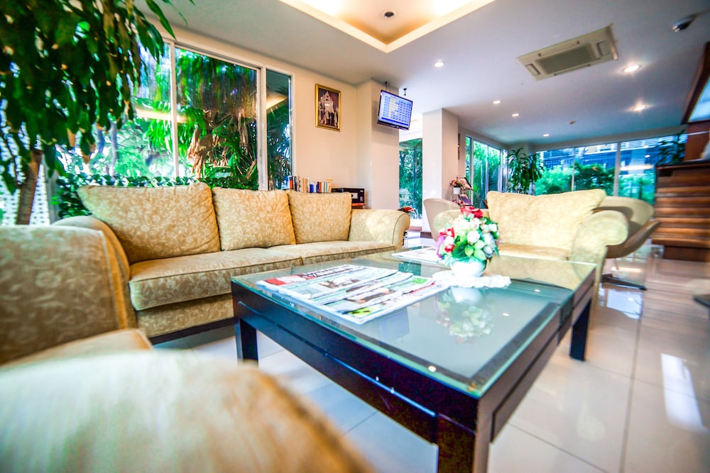 Kanavera Sriracha Hotel and Serviced Apartment 7/77