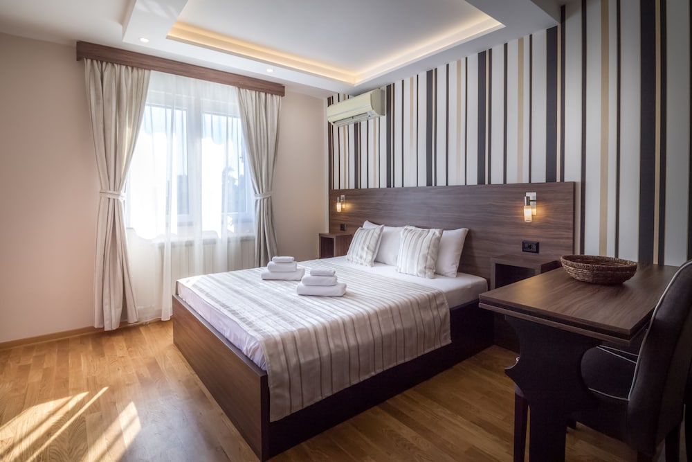 Feel Belgrade Aparthotel 15/70