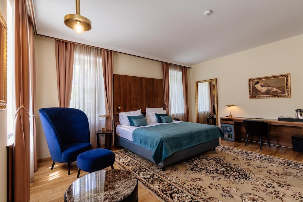 Boutique Hotel Dobrna 12/55