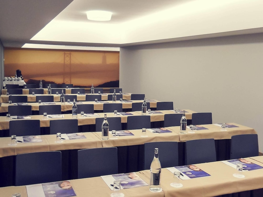 Mercure Lisboa Almada 36/50