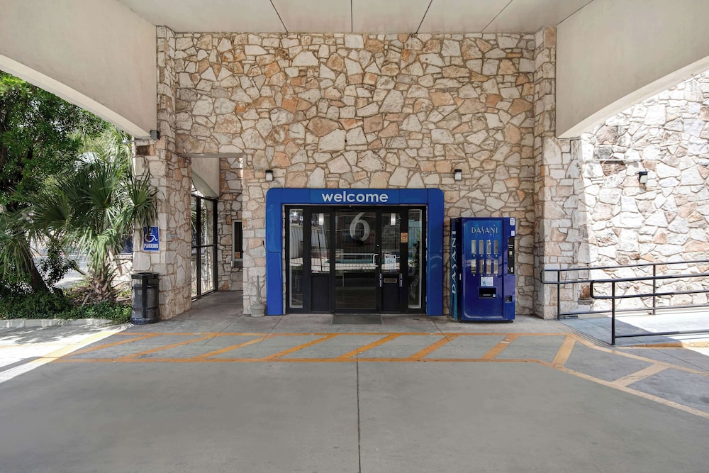 Studio6 San Antonio, TX - Northwest Medical Center 34/43