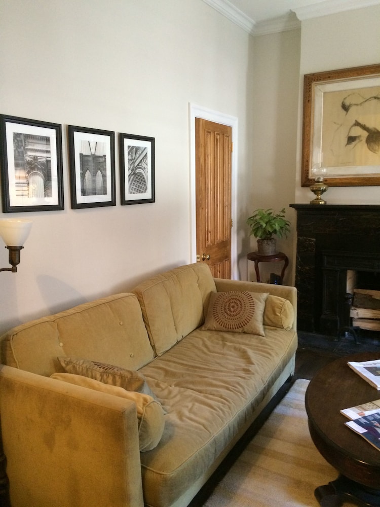 Incentra Village Guest House 33/50