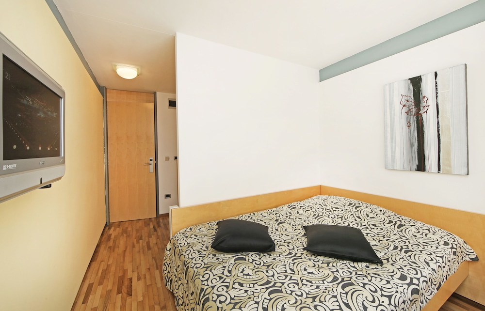 Hotel Kongo (17Km From Ljubljana) 8/35