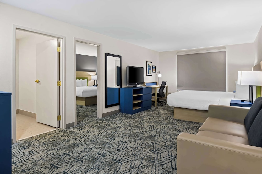 Country Inn Suites By Radisson Savannah I 95 North Ga 55/55