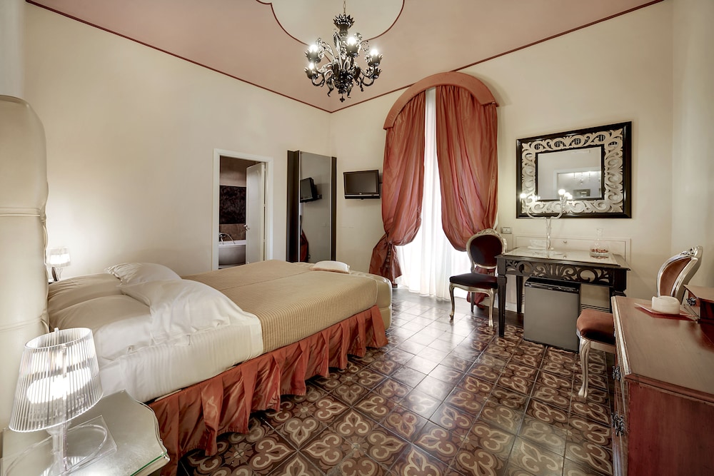 Antica Badia Relais 70/79