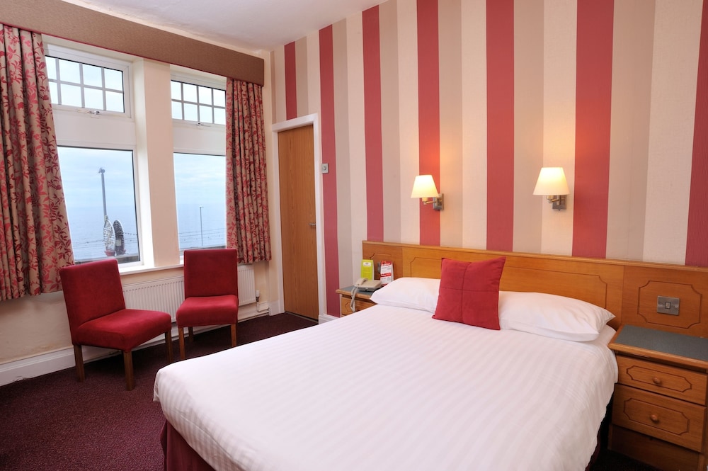 The Cliffs Hotel Blackpool 20/74