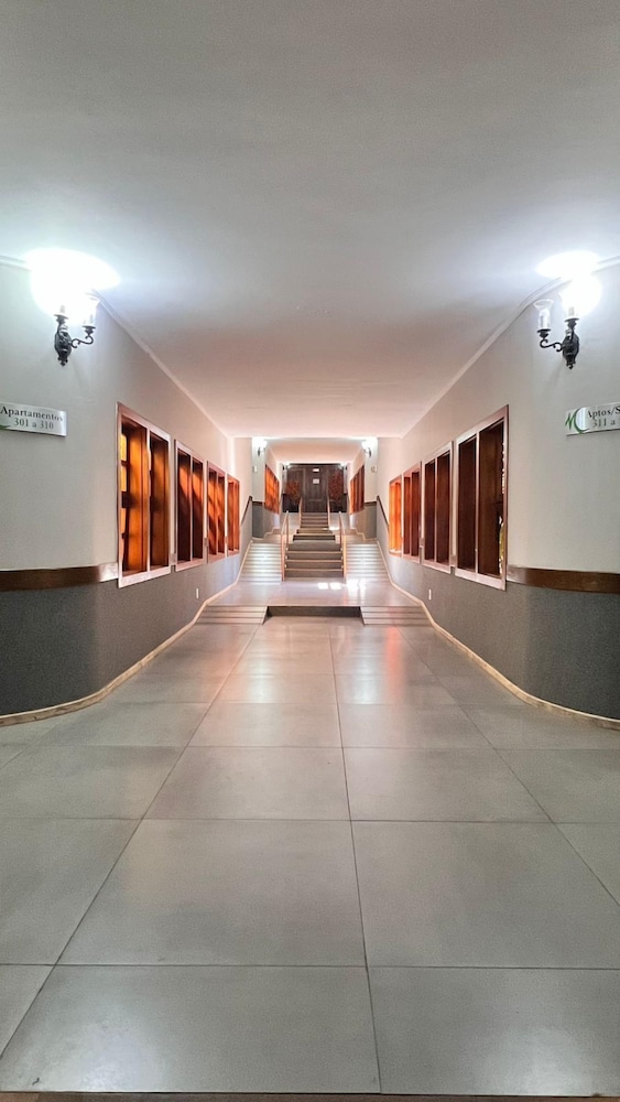 Maria Plaza Hotel 60/65