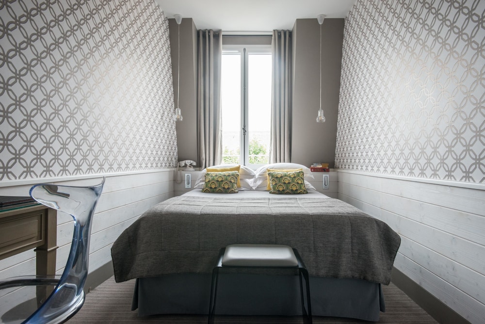 Hotel Apollon Montparnasse 22/43