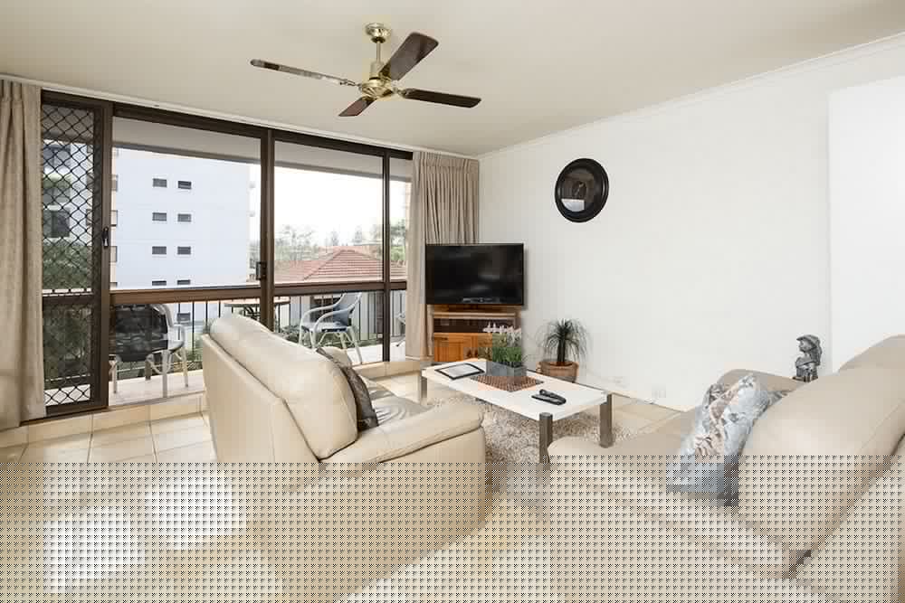 Burleigh Palms Holiday Apartments 52/75