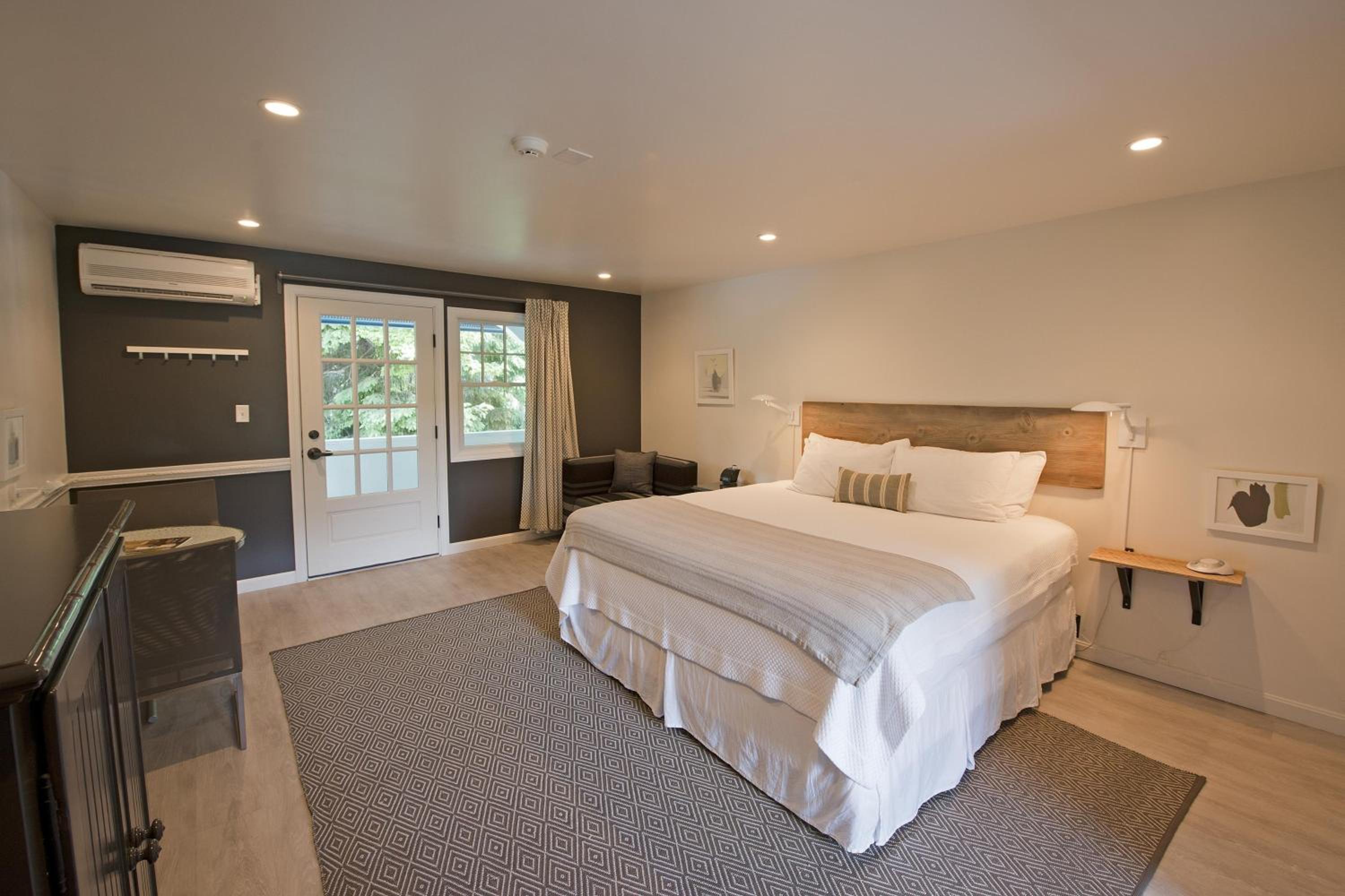 Village Cove Inn — photo 3