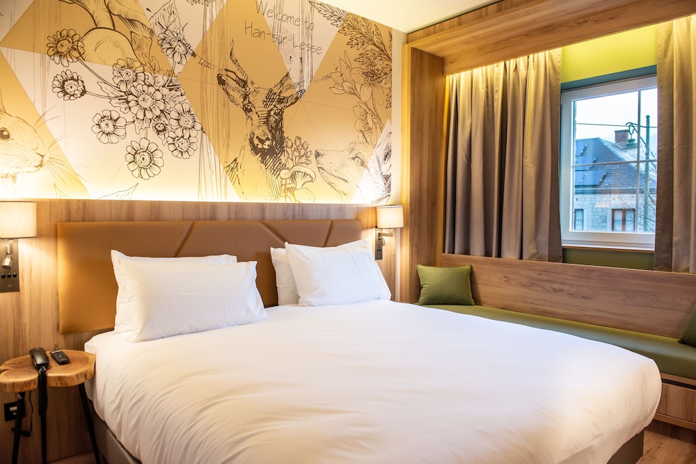 MERCURE HAN SUR LESSE 4/18