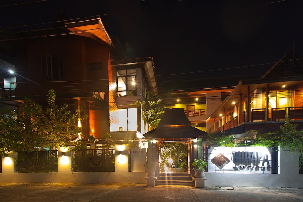Burapa Boutique photo3
