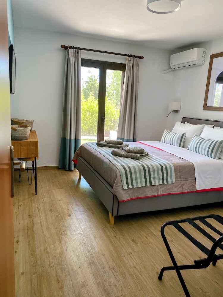 CLASSIC, APARTMENT, QUEEN BED