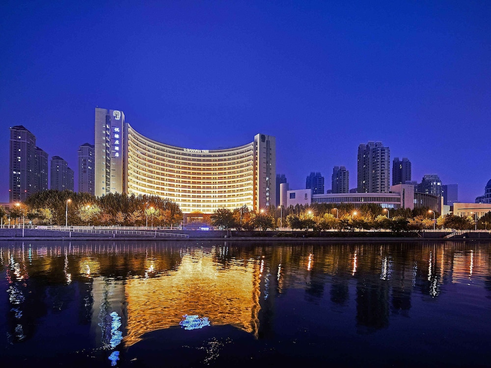 Banyan Tree Tianjin Riverside 40/50