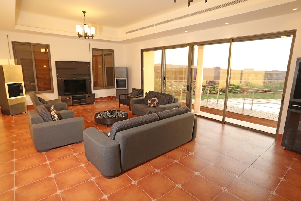 Tala Bay Residence 37/73