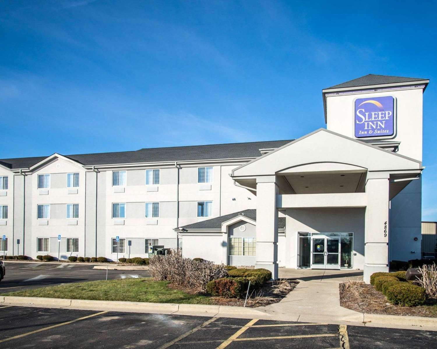Sleep Inn & Suites Allendale, MI 2/16