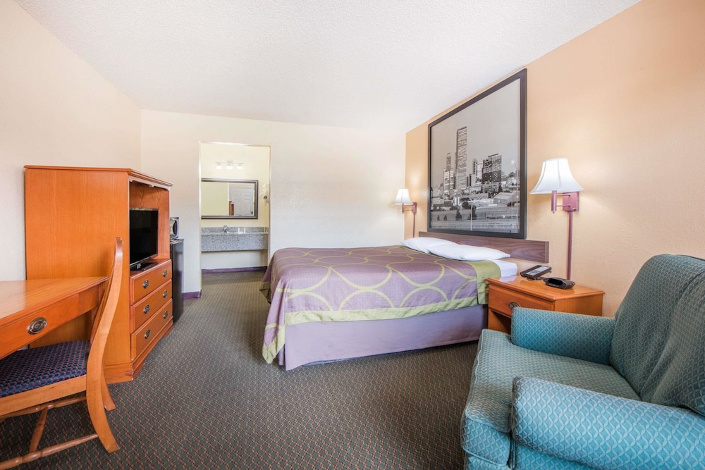 Super 8 By Wyndham Tulsa/Arpt/St Fairgrounds 13/33